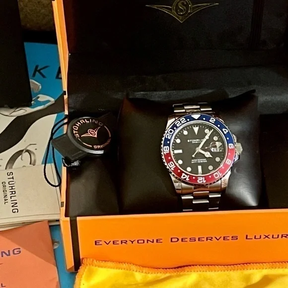 Stuhrling Aquadiver Date GMT “Pepsi” Dive Sport Luxury Watch - Picture 6 of 6